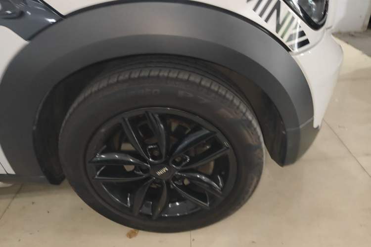 Used MINI Countryman 2016 1.6T COOPER ALL4 Fun Equipment Enthusiast Right Front Wheel Hub