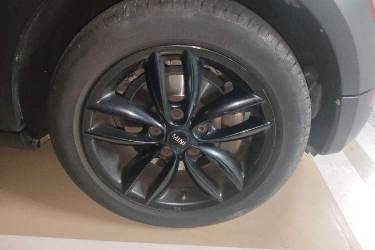 Used MINI Countryman 2016 1.6T COOPER ALL4 Fun Equipment Enthusiast Right Front Wheel Hub