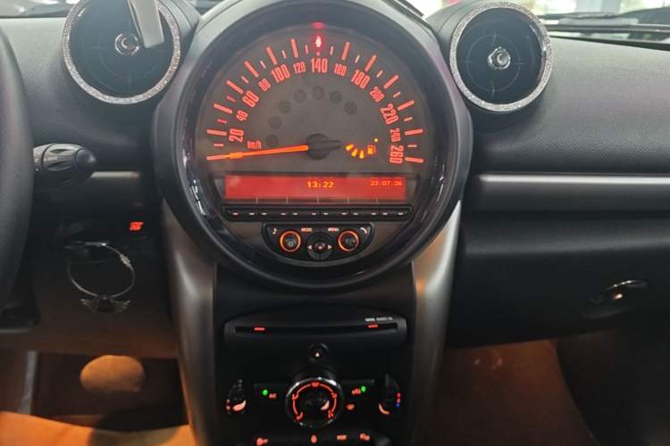 Used MINI Countryman 2016 1.6T COOPER ALL4 Fun Equipment Enthusiast Audio And AC Panel