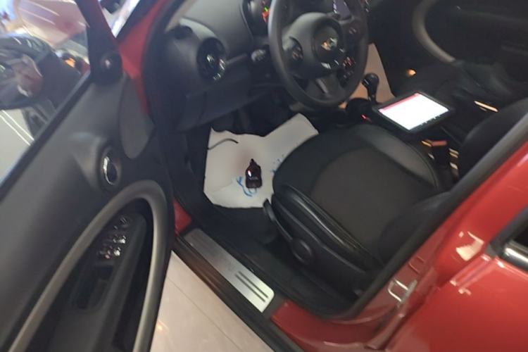 Used MINI Countryman 2016 1.6T COOPER ALL4 Fun Equipment Enthusiast Driver Seat