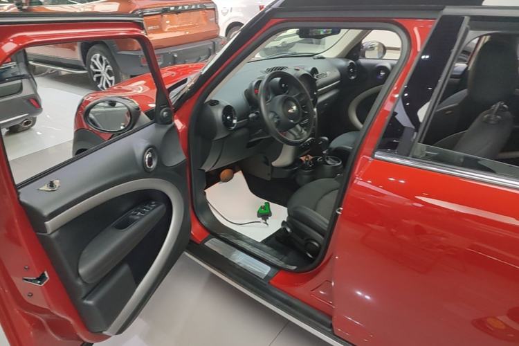 Used MINI Countryman 2016 1.6T COOPER ALL4 Fun Equipment Enthusiast Driver Seat