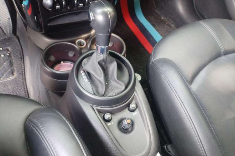 Used MINI Countryman 2016 1.6T COOPER ALL4 Excitement Edition Enthusiast Gear Lever