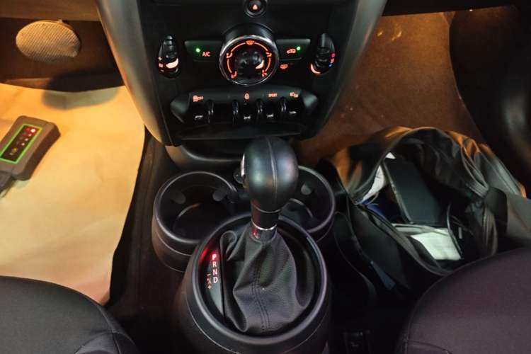 Used MINI Countryman 2016 1.6T COOPER ALL4 Fun Equipment Enthusiast Gear Lever
