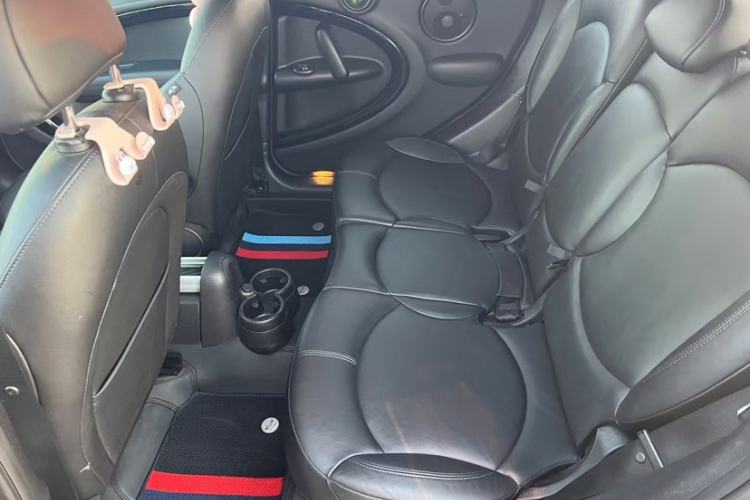 Used MINI Countryman 2016 1.6T COOPER ALL4 Excitement Edition Enthusiast Interior 4