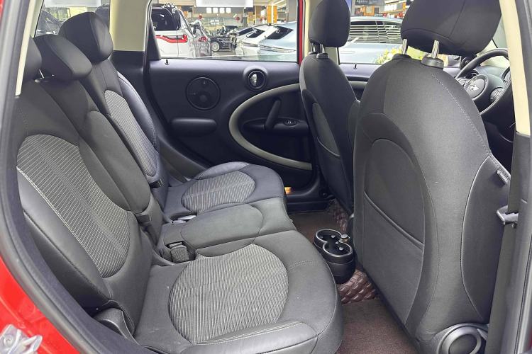 Used MINI Countryman 2016 1.6T COOPER ALL4 Fun Equipment Enthusiast Interior 8