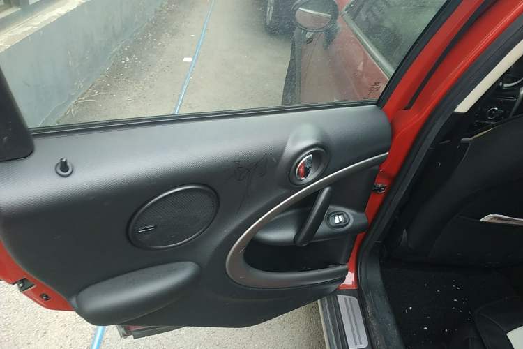 Used MINI Countryman 2016 1.6T COOPER ALL4 Fun Equipment Enthusiast Left Rear Door Interior