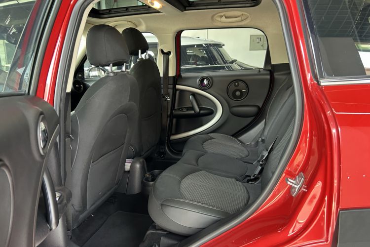 Used MINI Countryman 2016 1.6T COOPER ALL4 Fun Equipment Enthusiast Left Rear Seat