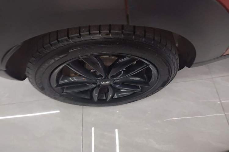 Used MINI Countryman 2016 1.6T COOPER ALL4 Fun Equipment Enthusiast Right Rear Wheel Hub