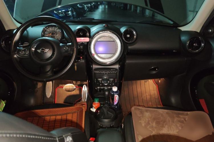 Used MINI Countryman 2016 1.6T COOPER S ALL4 Gear Enthusiast Center Console
