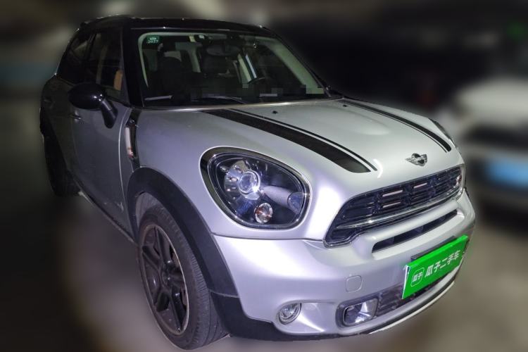 Used MINI Countryman 2016 1.6T COOPER S ALL4 Gear Enthusiast Front Right 45 Deg