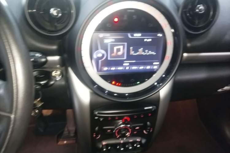Used MINI Countryman 2016 1.6T COOPER ALL4 Fun Equipment Enthusiast Audio And AC Panel