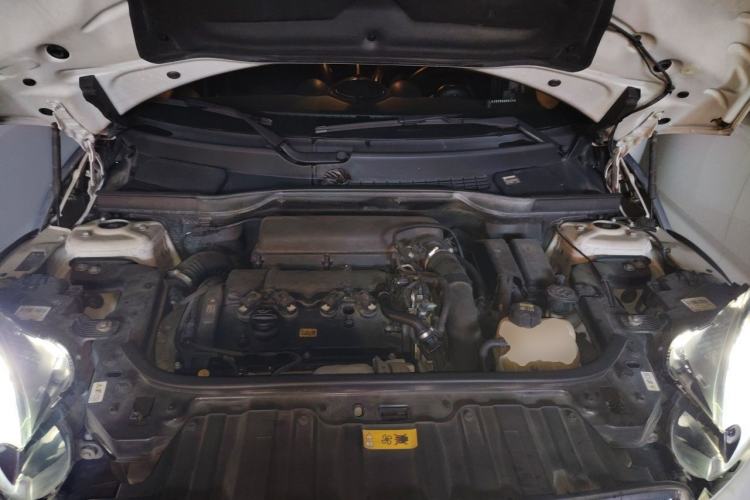 Used MINI Countryman 2016 1.6T COOPER ALL4 Fun Equipment Enthusiast Engine Bay