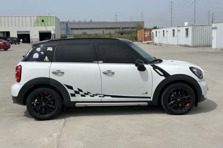 Used MINI Countryman 2016 1.6T COOPER ALL4 Fun Equipment Enthusiast Exterior 4