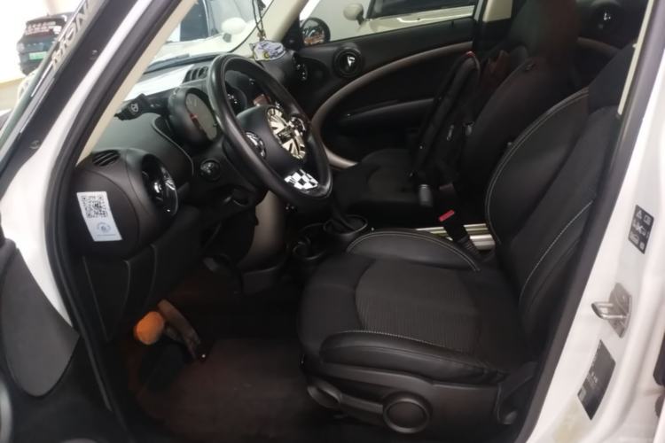 Used MINI Countryman 2016 1.6T COOPER ALL4 Fun Equipment Enthusiast Left Front Seat