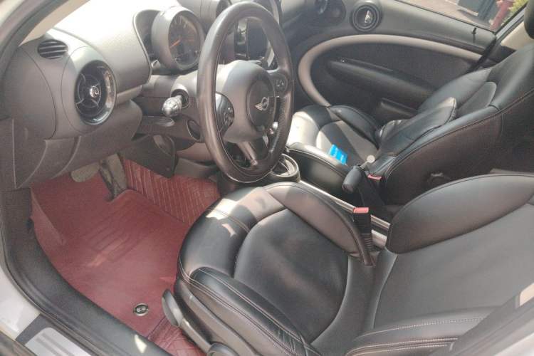 Used MINI Countryman 2016 1.6T COOPER ALL4 Fun Equipment Enthusiast Left Front Seat