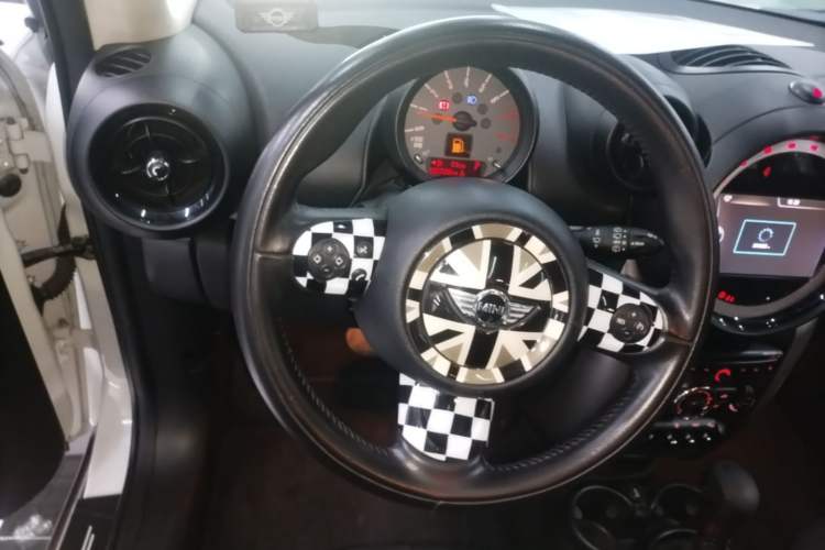 Used MINI Countryman 2016 1.6T COOPER ALL4 Fun Equipment Enthusiast Steering Wheel