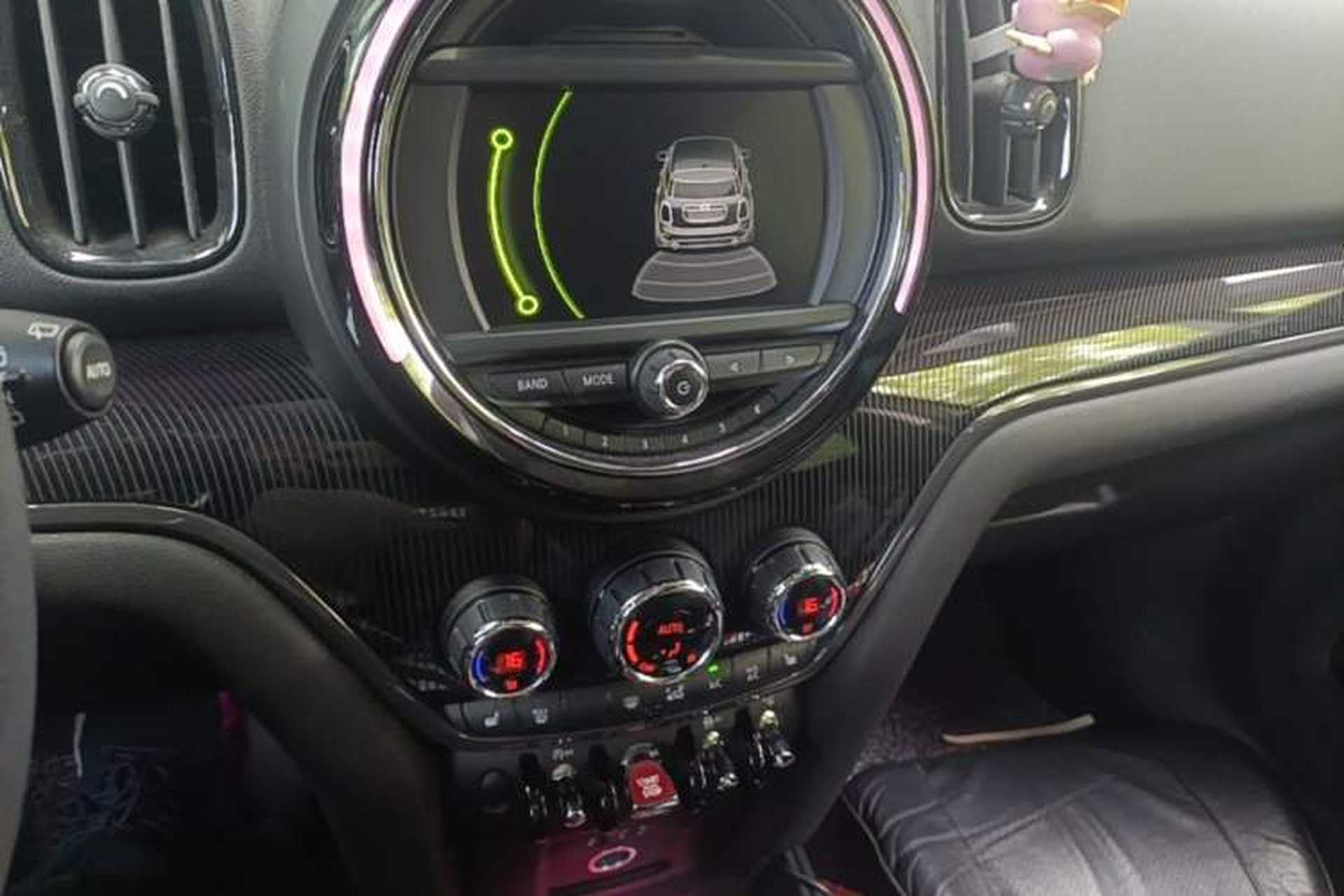 Used MINI Countryman 2017 1.5T COOPER ALL4 Explorer Audio And AC Panel