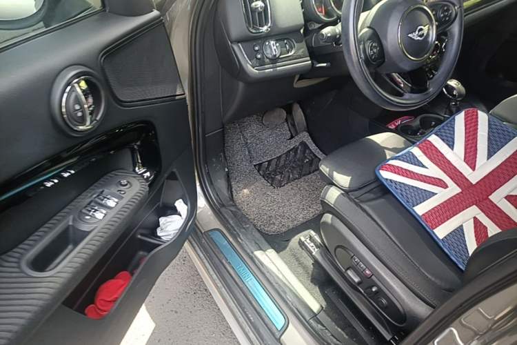 Used MINI Countryman 2017 1.5T COOPER ALL4 Explorer Driver Seat