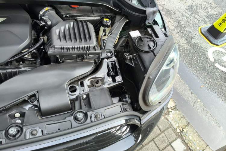 Used MINI Countryman 2017 1.5T COOPER ALL4 Engine Bay Left