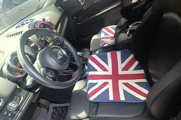 Used MINI Countryman 2017 1.5T COOPER ALL4 Explorer Left Front Seat