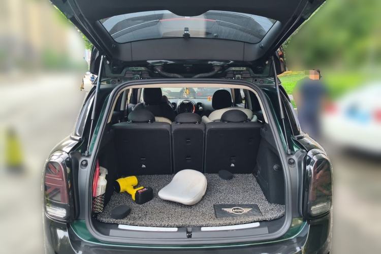 Used MINI Countryman 2017 1.5T COOPER ALL4 Trunk