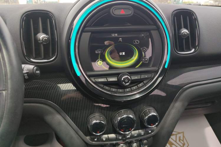Used MINI Countryman 2017 1.5T COOPER ALL4 Traveler Audio And AC Panel