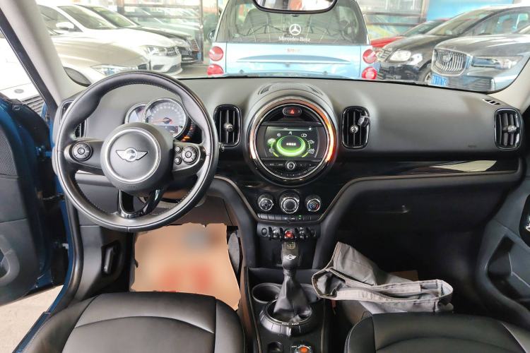 Used MINI Countryman 2017 1.5T COOPER Center Console