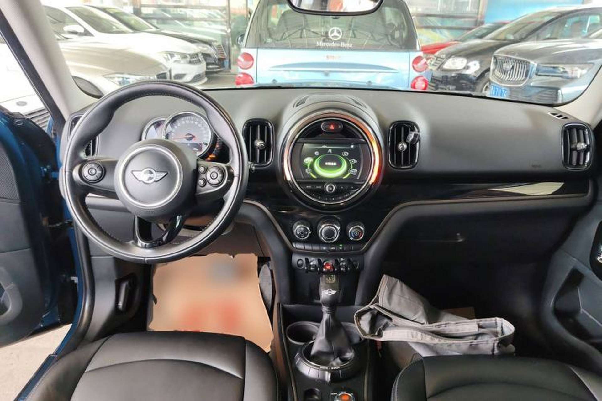 Used MINI Countryman 2017 1.5T COOPER Center Console