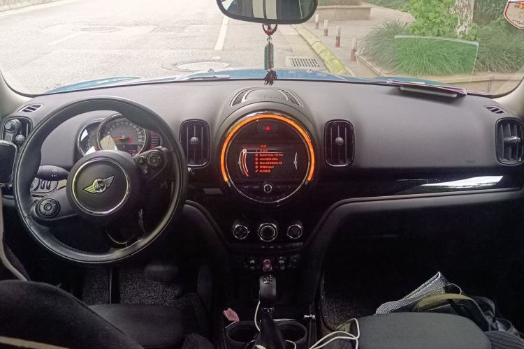 Used MINI Countryman 2017 1.5T COOPER ALL4 Center Console