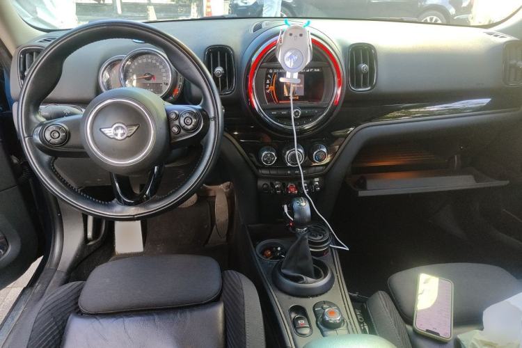 Used MINI Countryman 2017 1.5T COOPER ALL4 Center Console