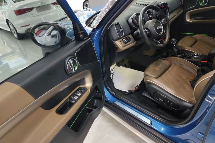 Used MINI Countryman 2017 2.0T COOPER S ALL4 Traveler Driver Seat