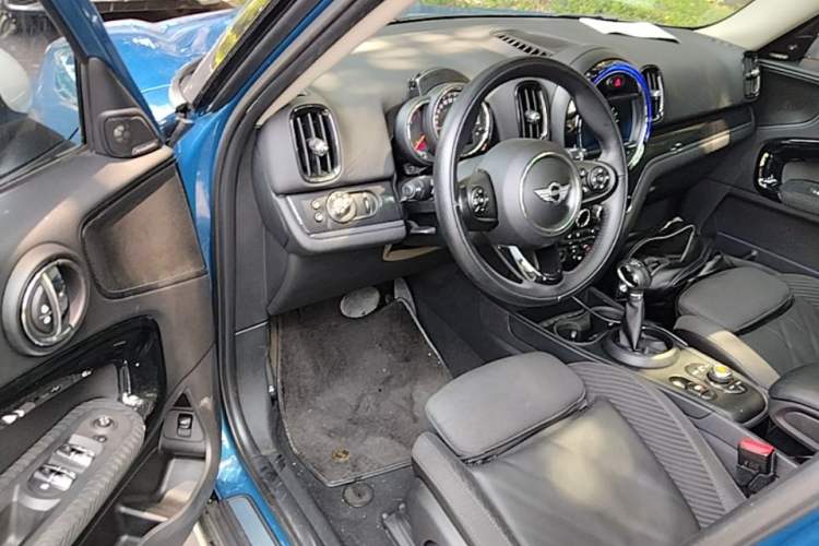 Used MINI Countryman 2017 1.5T COOPER ALL4 Traveler Driver Seat