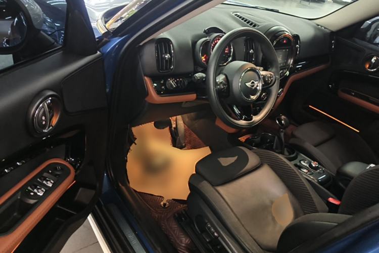 Used MINI Countryman 2017 1.5T COOPER ALL4 Driver Seat