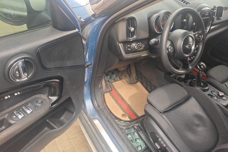 Used MINI Countryman 2017 1.5T COOPER ALL4 Driver Seat