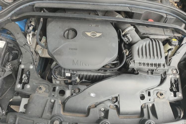 Used MINI Countryman 2017 1.5T COOPER ALL4 Engine Bay