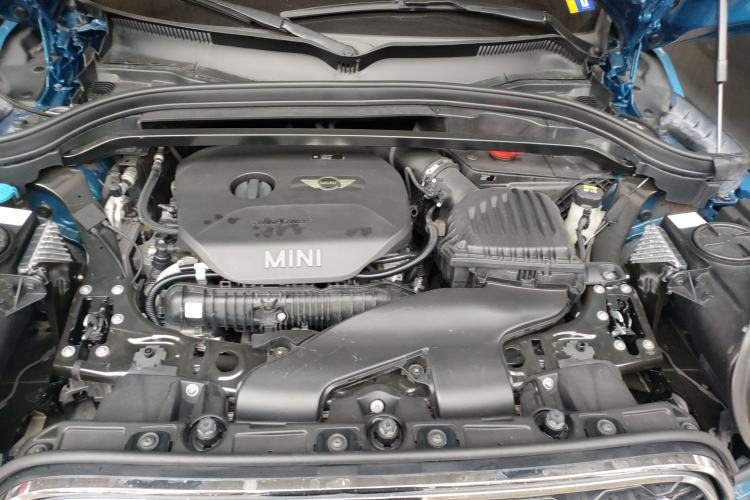 Used MINI Countryman 2017 2.0T COOPER S ALL4 Engine Bay