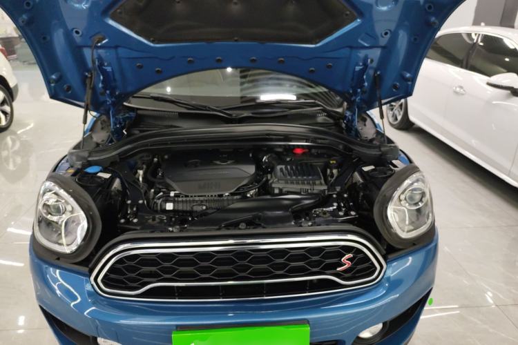 Used MINI Countryman 2017 2.0T COOPER S ALL4 Traveler Engine Bay