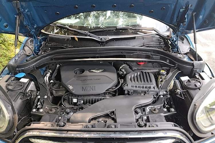 Used MINI Countryman 2017 1.5T COOPER ALL4 Traveler Engine Bay