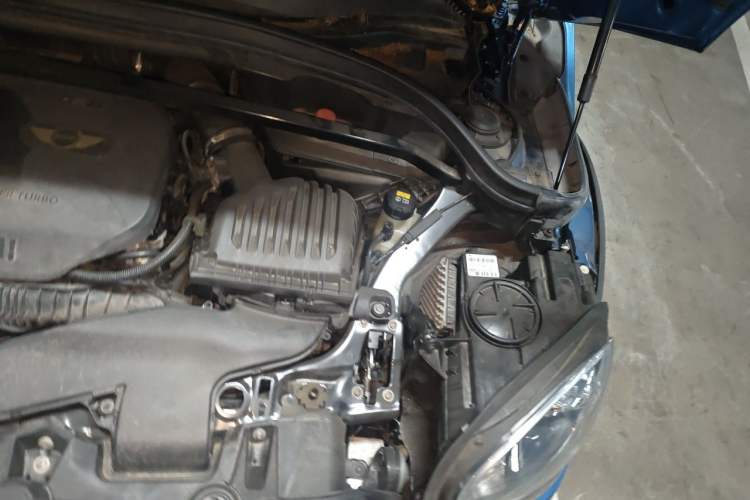 Used MINI Countryman 2017 2.0T COOPER S ALL4 Explorer Engine Bay Left