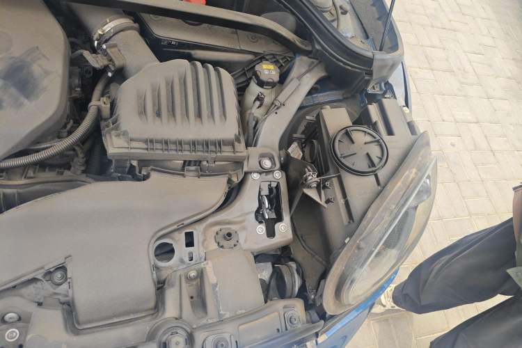 Used MINI Countryman 2017 1.5T COOPER ALL4 Engine Bay Left
