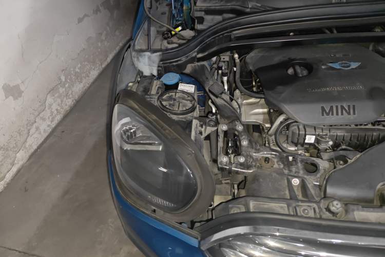 Used MINI Countryman 2017 1.5T COOPER ALL4 Engine Bay Right