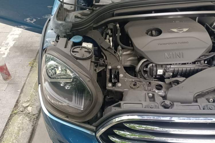 Used MINI Countryman 2017 1.5T COOPER ALL4 Engine Bay Right