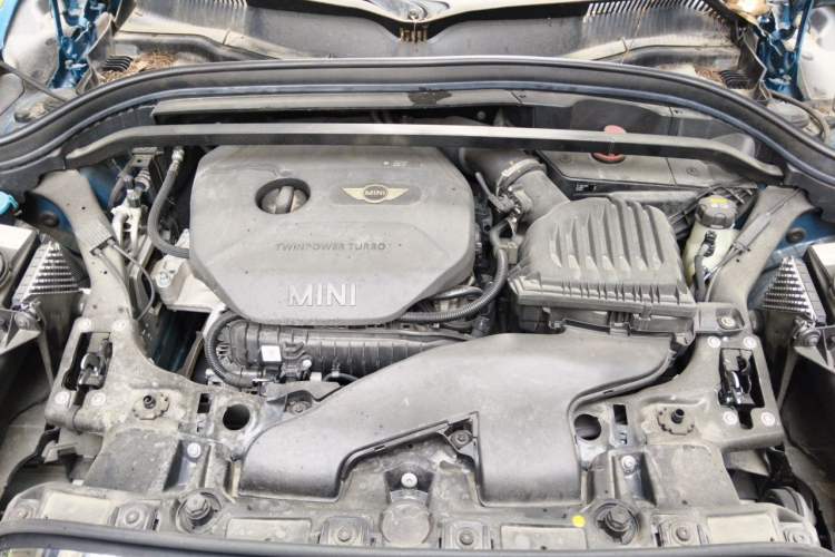 Used MINI Countryman 2017 1.5T COOPER ALL4 Traveler Engine Bay