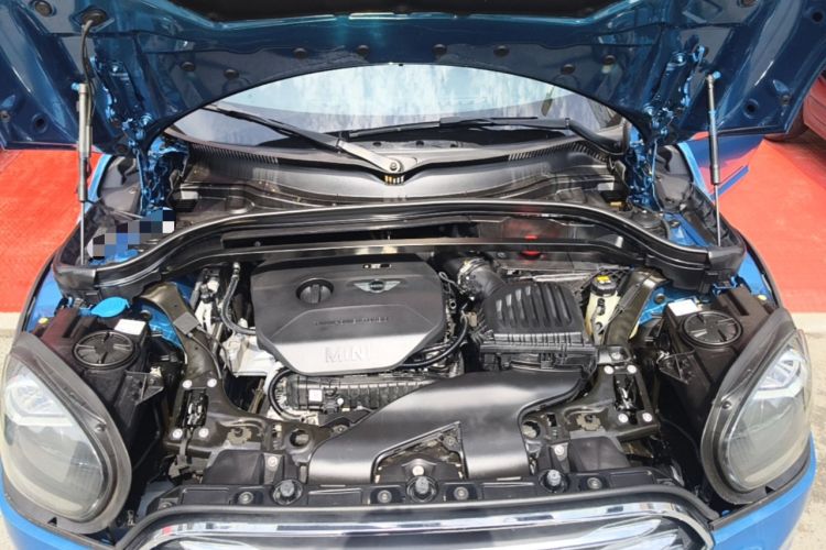 Used MINI Countryman 2017 1.5T COOPER ALL4 Engine Bay