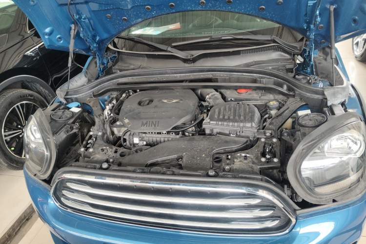 Used MINI Countryman 2017 1.5T COOPER ALL4 Engine Bay