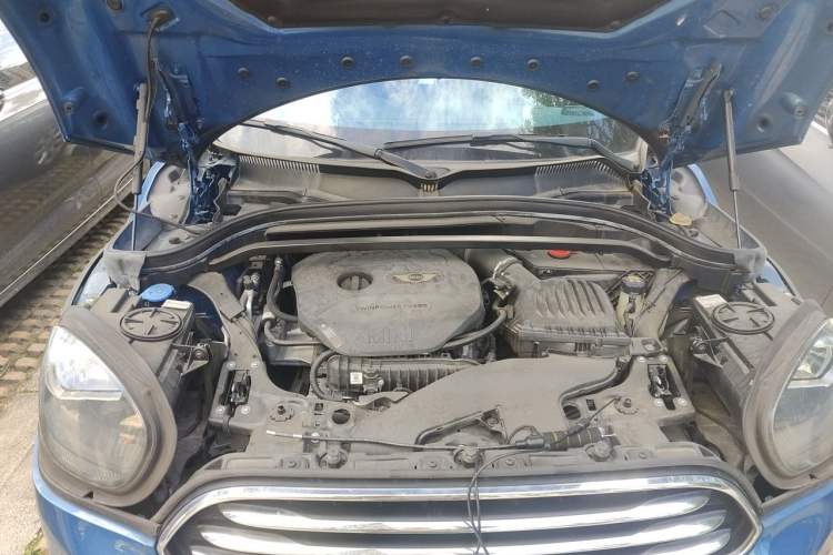 Used MINI Countryman 2017 1.5T COOPER ALL4 Engine Bay