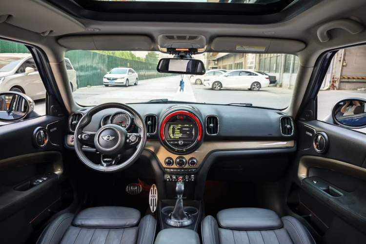 Used MINI Countryman 2017 2.0T COOPER S ALL4 Traveler Exterior 4
