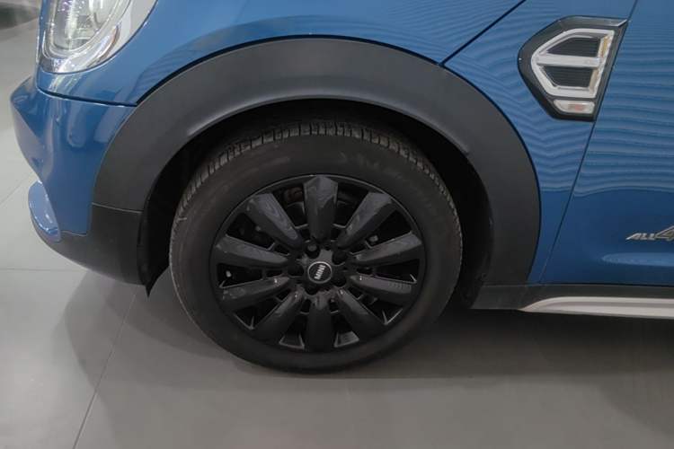 Used MINI Countryman 2017 1.5T COOPER ALL4 Traveler Exterior 4