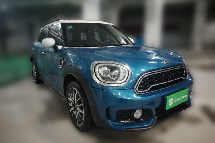 Used MINI Countryman  Front Right 45 Deg