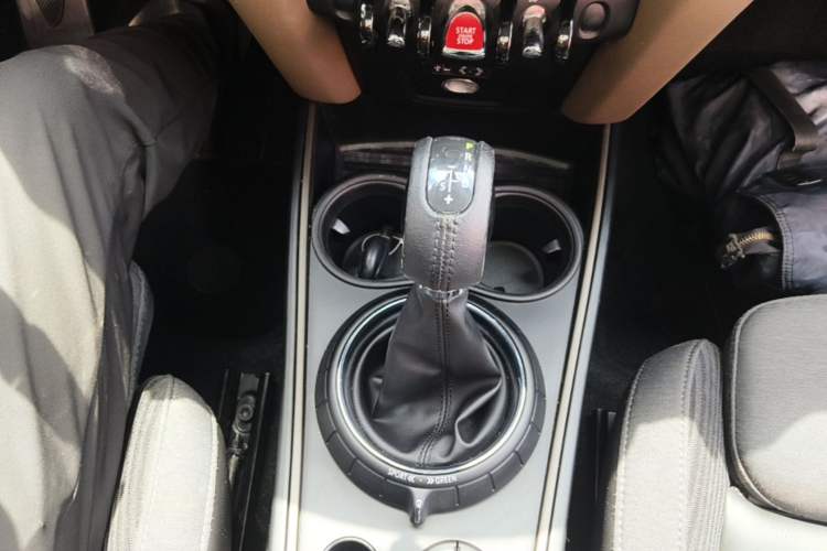 Used MINI Countryman 2017 1.5T COOPER ALL4 Gear Lever